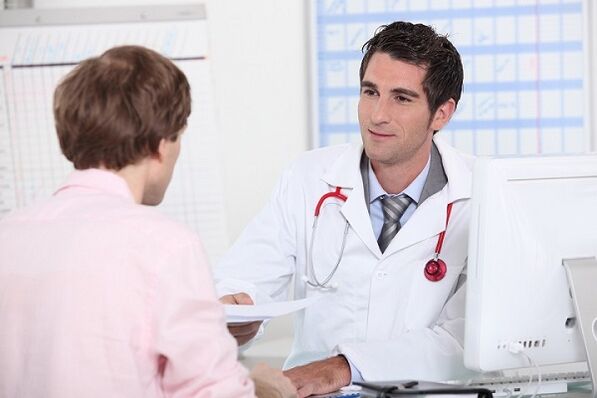 Prescription of prostatitis treatment by a urologist